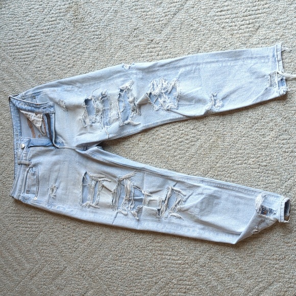 American Eagle Outfitters Denim - AE Hi-Rise Stretch Mom Jean